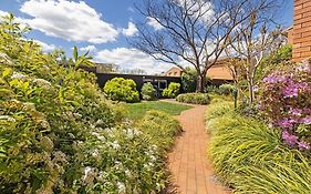 Oxley Court Serviced Apartments